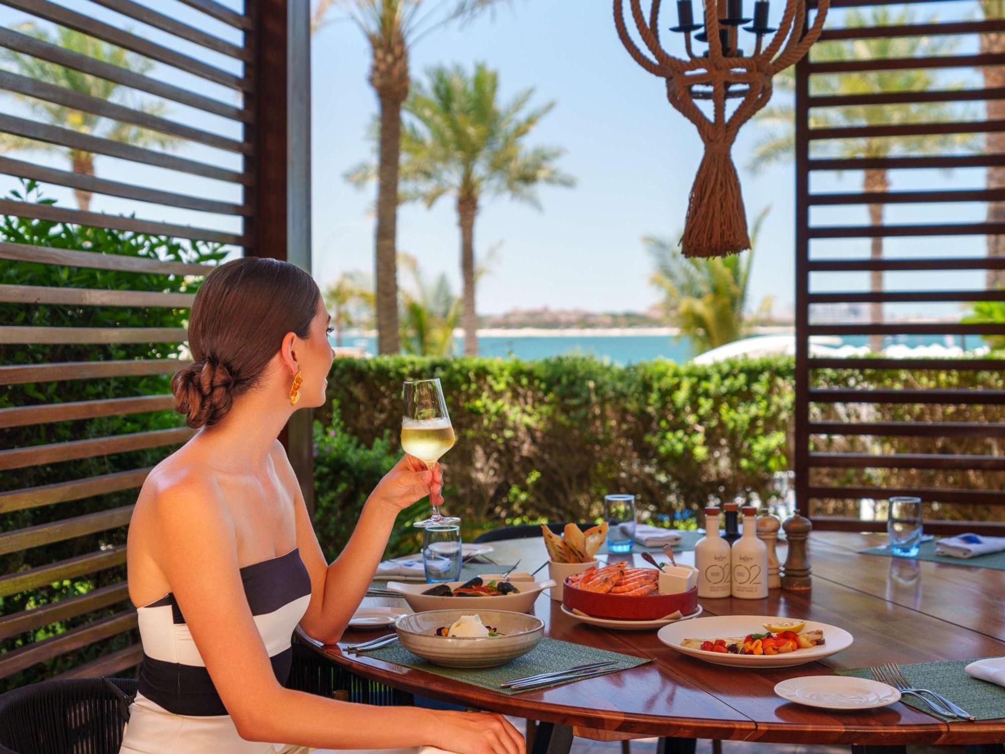 Отель Fairmont The Palm Дубай Экстерьер фото